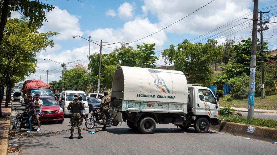 Cierran acceso al Distrito Nacional para evitar contagio del COVID-19
