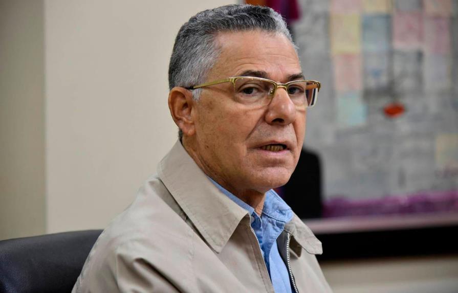 Manuel Jiménez suspende brigada que golpeó frutero en SDE