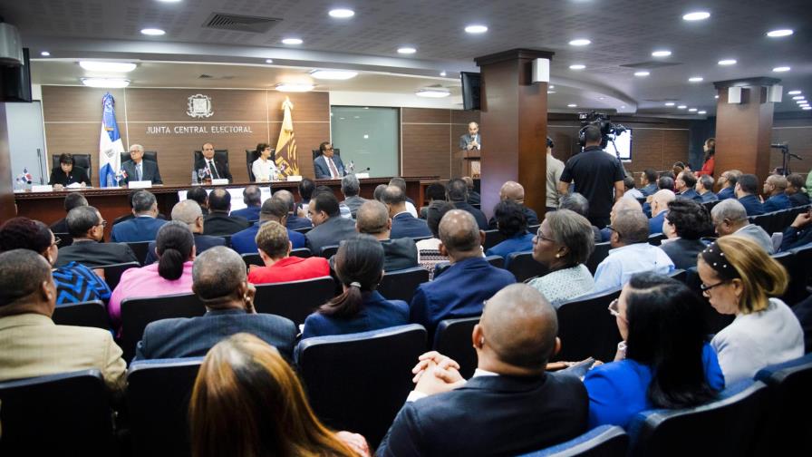 Voto automatizado logra respaldo de 17 partidos políticos, solo cinco lo rechazan