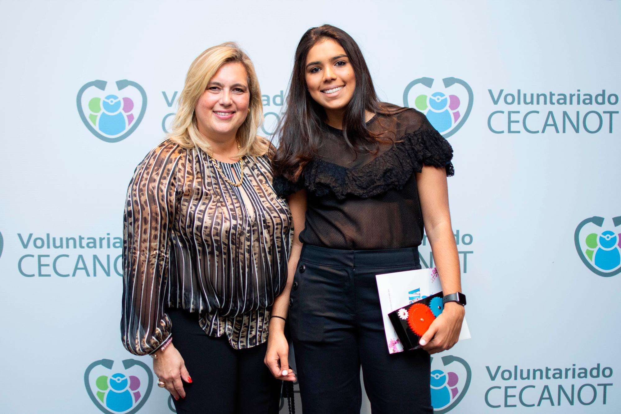 Wendy Pérez de Marchena y Sarah de Marchena.