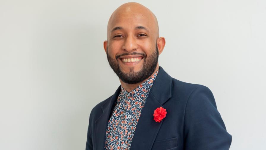 El cantante Bernoulli, con pasos firmes a la conquista de su espacio como salsero