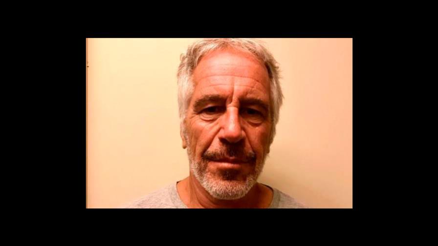 Encargados de vigilar a Jeffrey Epstein admiten falsificación de registros