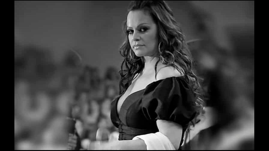 Entrevista inédita de Jenni Rivera donde revela fue amenazada de muerte Entrevista inédita de Jenni Rivera donde revela fue amenazada de muerte