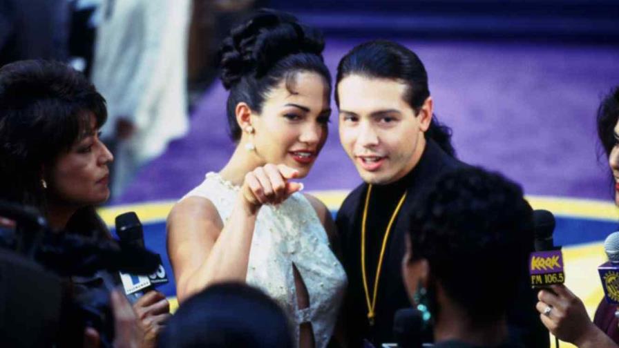 Revelan escenas nunca vistas de Jennifer López como Selena Quintanilla Revelan escenas nunca vistas de Jennifer López como Selena Quintanilla