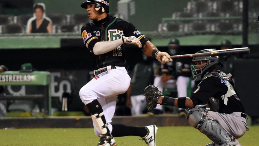 Jeremy Peña debutará hoy con las Estrellas en el Tetelo Vargas Jeremy Peña debutará hoy con las Estrellas en el Tetelo Vargas