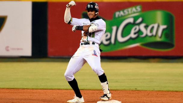 Jeremy Peña confirma con Estrellas su cotización