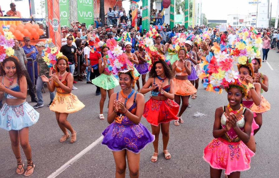 Santo Domingo Norte celebra su carnaval 2019