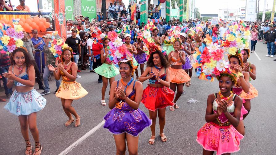 Santo Domingo Norte celebra su carnaval 2019