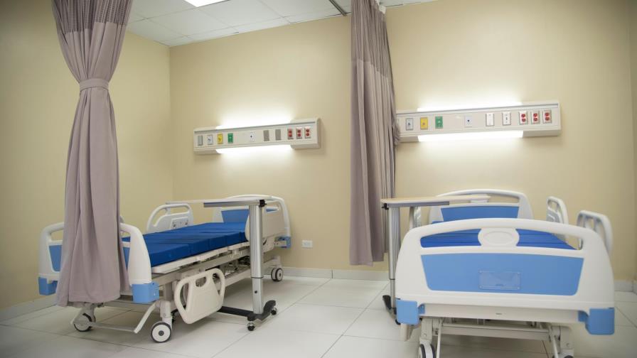 Falta de médicos en clínicas y hospitales dificulta atenciones médicas a la población