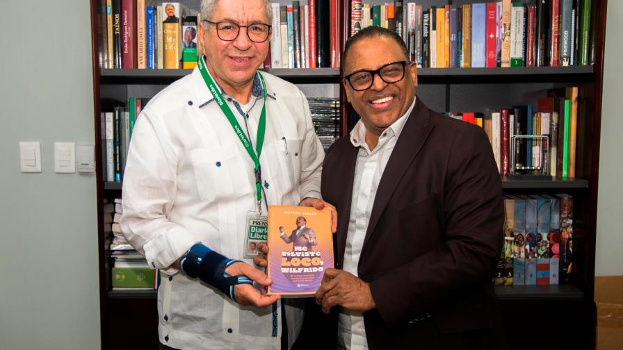 Wilfrido Vargas sigue abrazado al merengue
El artista revela su vida en libro
