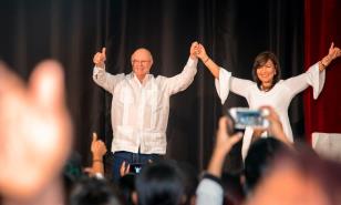 Hipólito Mejía recibe el apoyo de Geanilda Vásquez
Dice “nadie tiene derecho a hacer lo que le da a la gana a un país”