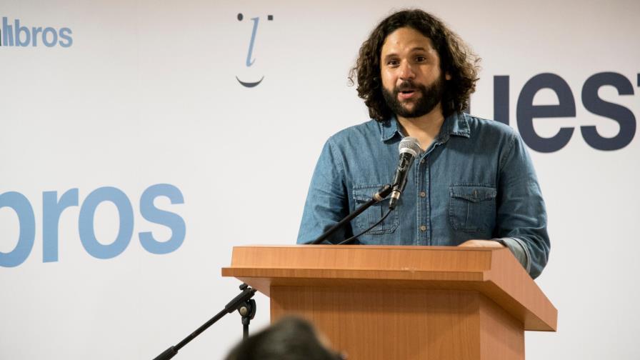 Sepultan hoy restos del padre del caricaturista Poteleche