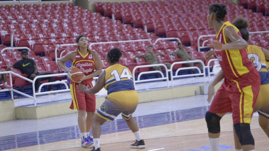 Águilas ganan su primer partido con 40 puntos de Jessica Fairweather