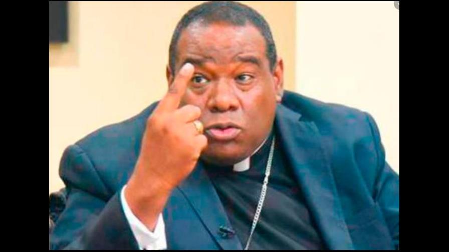 Obispo tilda como un desacierto cualquier otra medida que no sea suspender fiestas 