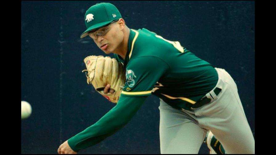 Lanzador de Grandes Ligas se rompe el meñique mientras jugaba videojuego