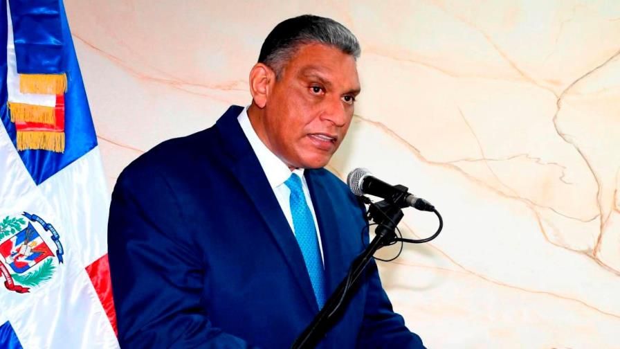 Comisión de Interior y Policía de la Cámara de Diputados podría interpelar a Chú Vázquez Comisión de Interior y Policía de la Cámara de Diputados podría interpelar a Chú Vázquez