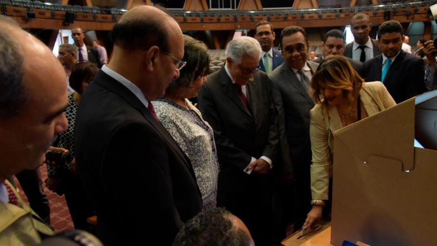 Solo dos partidos irán a primarias; JCE apelaría presupuesto adicional Solo dos partidos irán a primarias; JCE apelaría presupuesto adicional