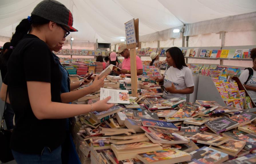 Los libros más buscados y vendidos en la Feria Internacional del Libro