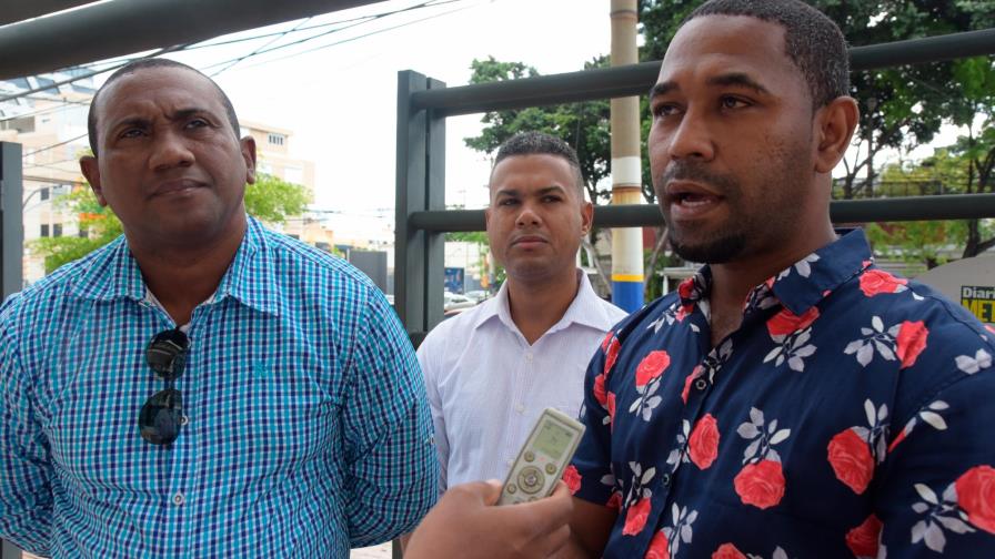 Mercaderes de El Almirante exigen respeto a sus derechos