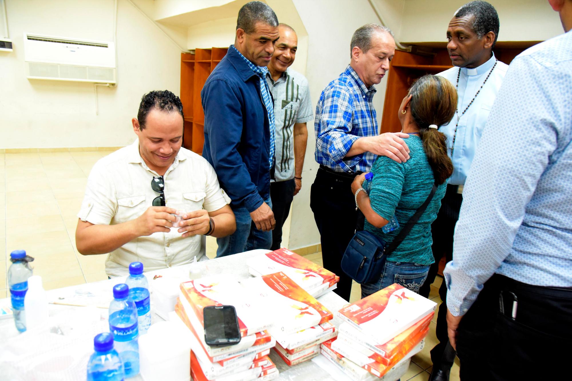 El operativo contó con médicos nacionales y extranjeros.
