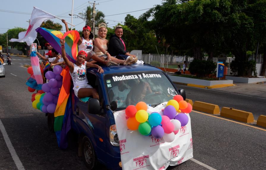 Someten proyecto de ley que persigue castigar discriminación contra colectivo LGBTIQ