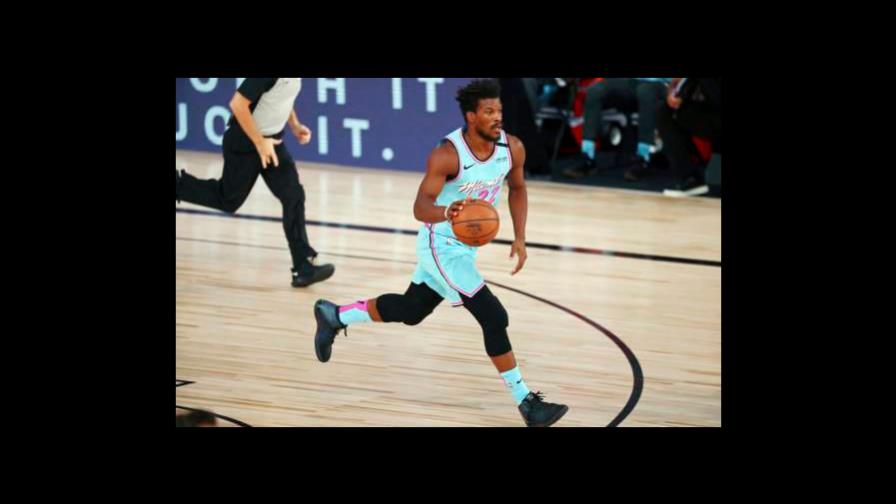 109-92. Heat pierden el partido y al alero Derrick Jones Jr. por lesión 109-92. Heat pierden el partido y al alero Derrick Jones Jr. por lesión