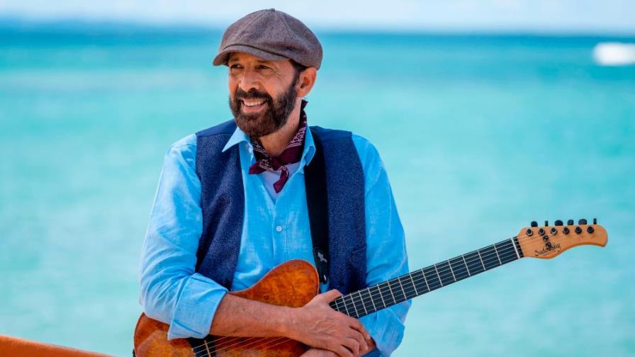 Juan Luis Guerra estrena su álbum de éxitos “Entre Mar y Palmeras”
“Entre Mar y Palmeras” también estará disponible en formato físico en las próximas semanas. Juan Luis Guerra estrena su álbum de éxitos “Entre Mar y Palmeras”
“Entre Mar y Palmeras” también estará disponible en formato físico en las próximas semanas.