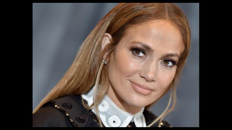 De los leggins al vestido midi, el actual uniforme de las celebrities