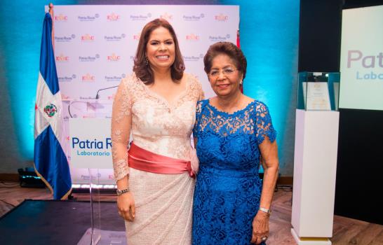 Laboratorio Patria Rivas recibe dos acreditaciones de calidad 