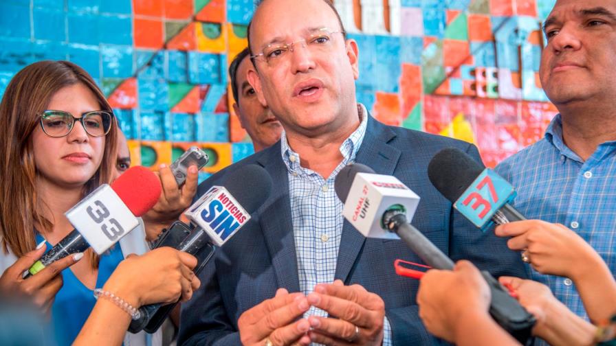 Ulises Rodríguez: Santiago tiene otra cara que es la de mercados abandonados y desorden en el tránsito 