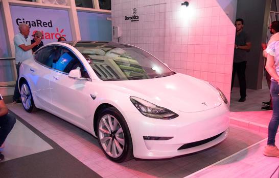 Fanáticos de la tecnología disfrutan de las novedades en ClaroTec 2019 