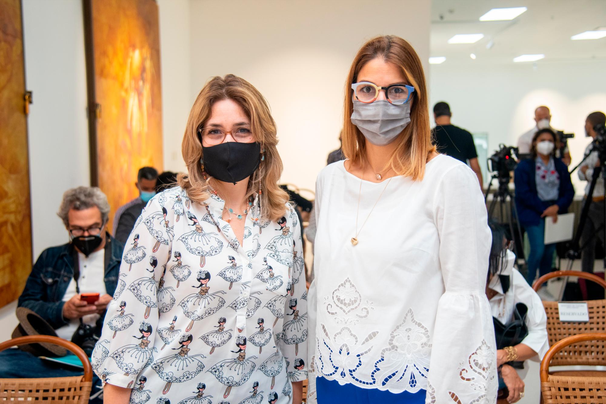 María Luisa Asilis de Matos y María Elina Aguayo.