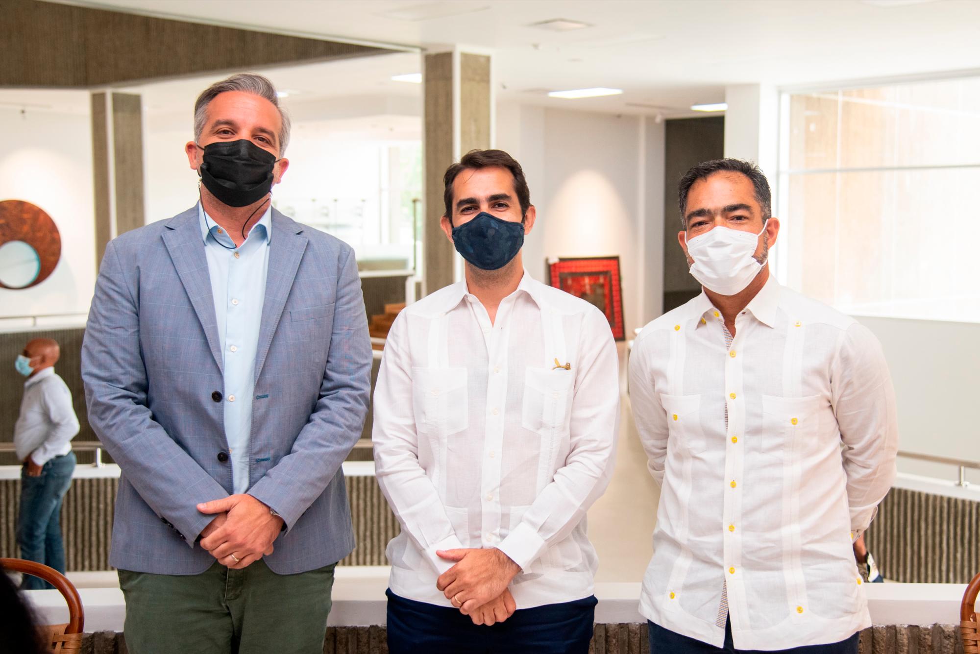 Dante Luna, Javier Pérez y Rafa Selman.