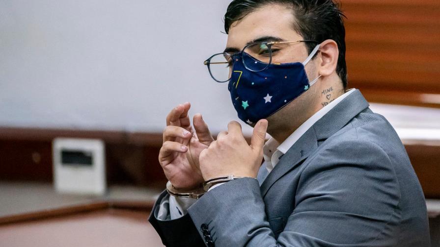 Condenan a 20 años de cárcel a Gabriel Villanueva por homicidio de Andreea Celea
Condenan a 20 años de cárcel a Gabriel Villanueva por homicidio de Celea Condenan a 20 años de cárcel a Gabriel Villanueva por homicidio de Andreea Celea
Condenan a 20 años de cárcel a Gabriel Villanueva por homicidio de Celea