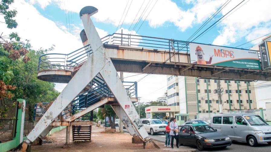 Peatonal de la Ortega y Gasset, con más de 20 años a medio construir y causando heridas a personas Peatonal de la Ortega y Gasset, con más de 20 años a medio construir y causando heridas a personas