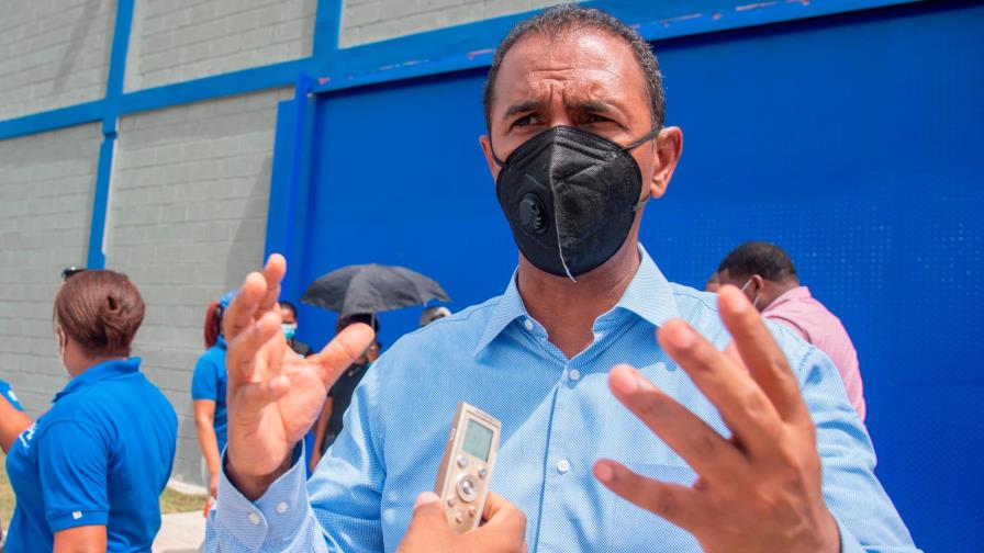 Contreras pide a diputados regalen al país ley de Residuos Sólidos Contreras pide a diputados regalen al país ley de Residuos Sólidos