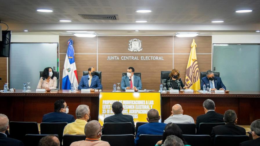 En 23 años partidos manejan RD$20,261 millones; dependencia JCE vigilará uso