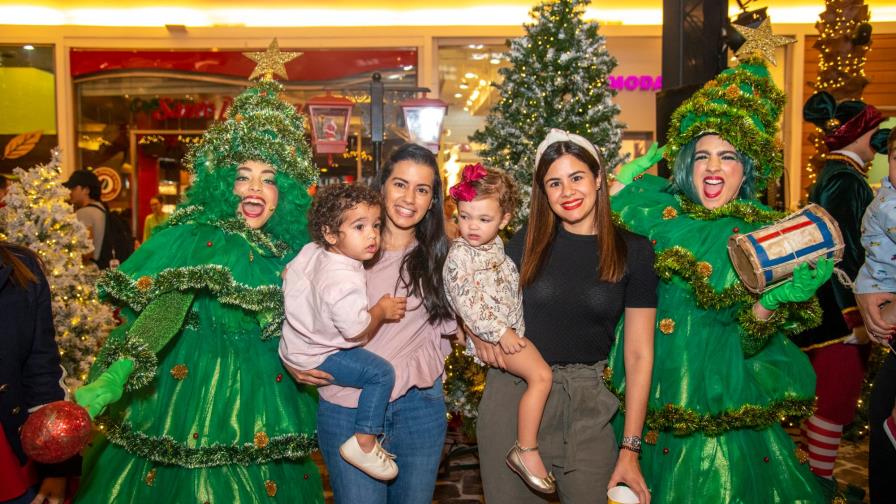 Ágora Mall celebra la Navidad con un viaje virtual