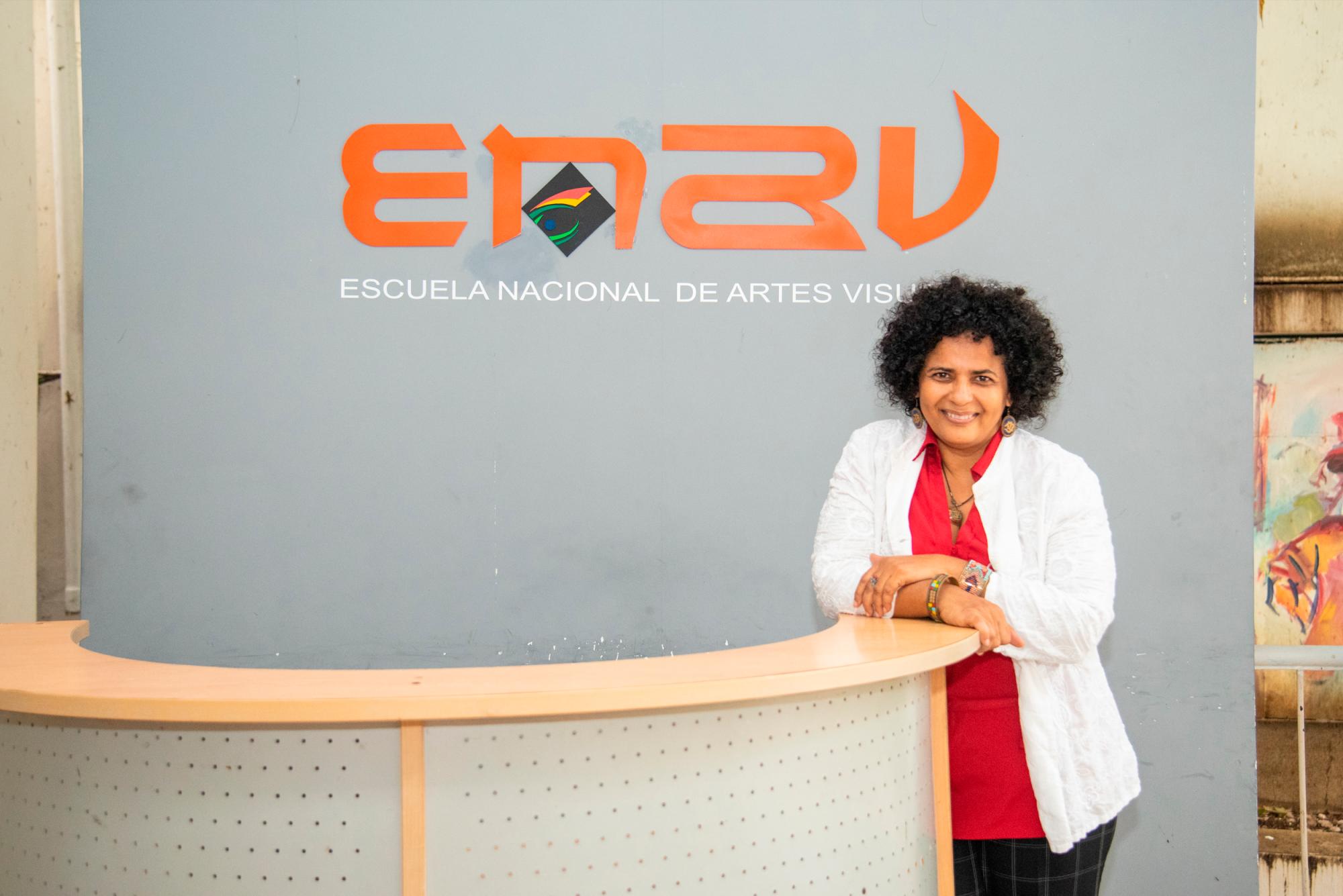 Iris Pérez, nueva directora de la Escuela Nacional de Artes Visuales (ENAV).