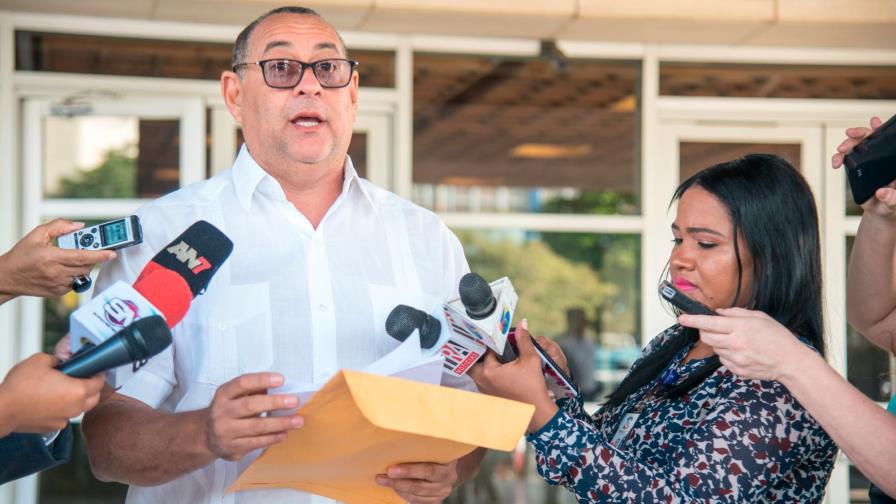 Empresario de Jarabacoa denuncia presunta mafia en la Jurisdicción Inmobiliaria de esa zona Empresario de Jarabacoa denuncia presunta mafia en la Jurisdicción Inmobiliaria de esa zona