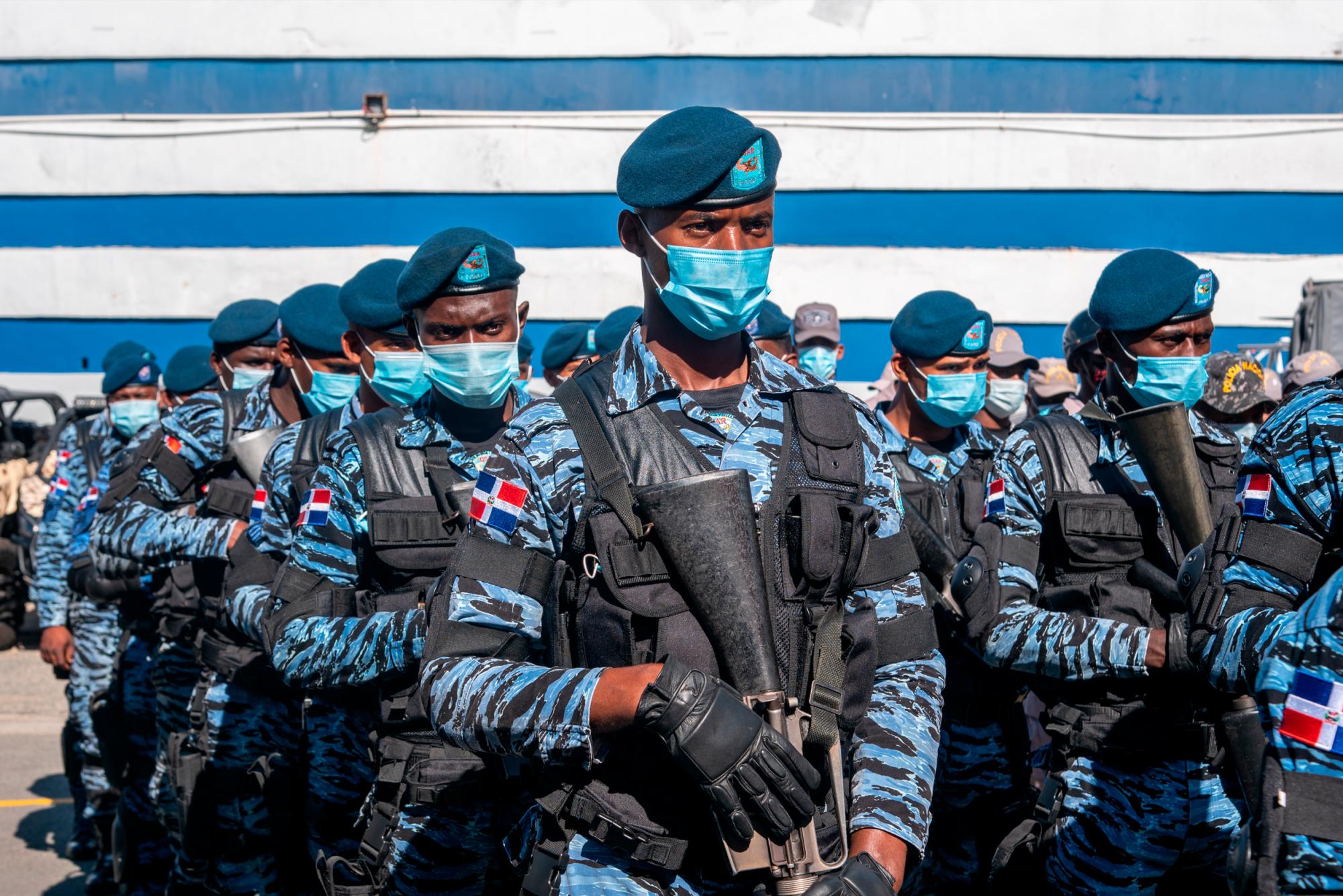 Parte de los militares que participarán del operativo.