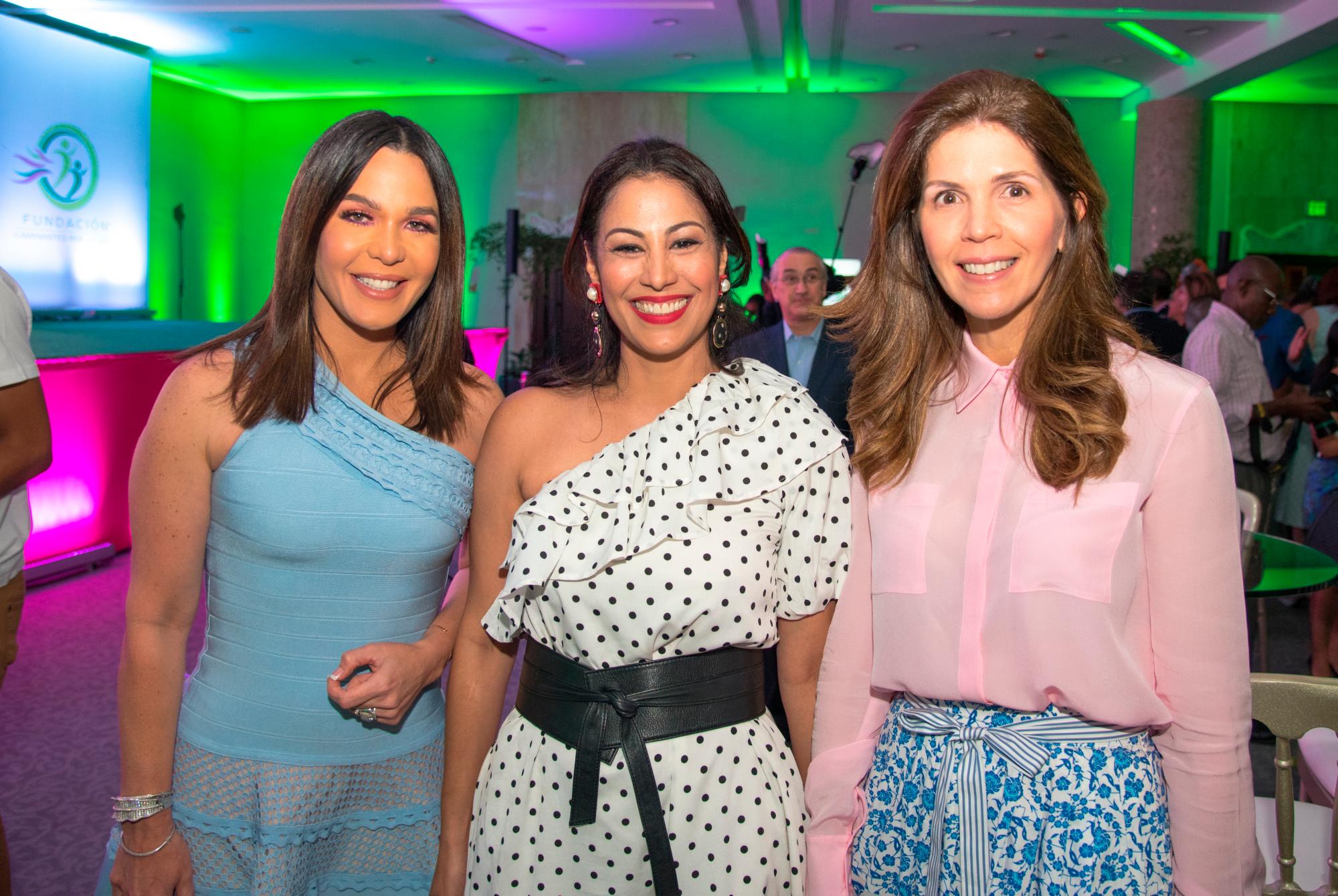 Luz García, Lili Lebrón y Estela León.