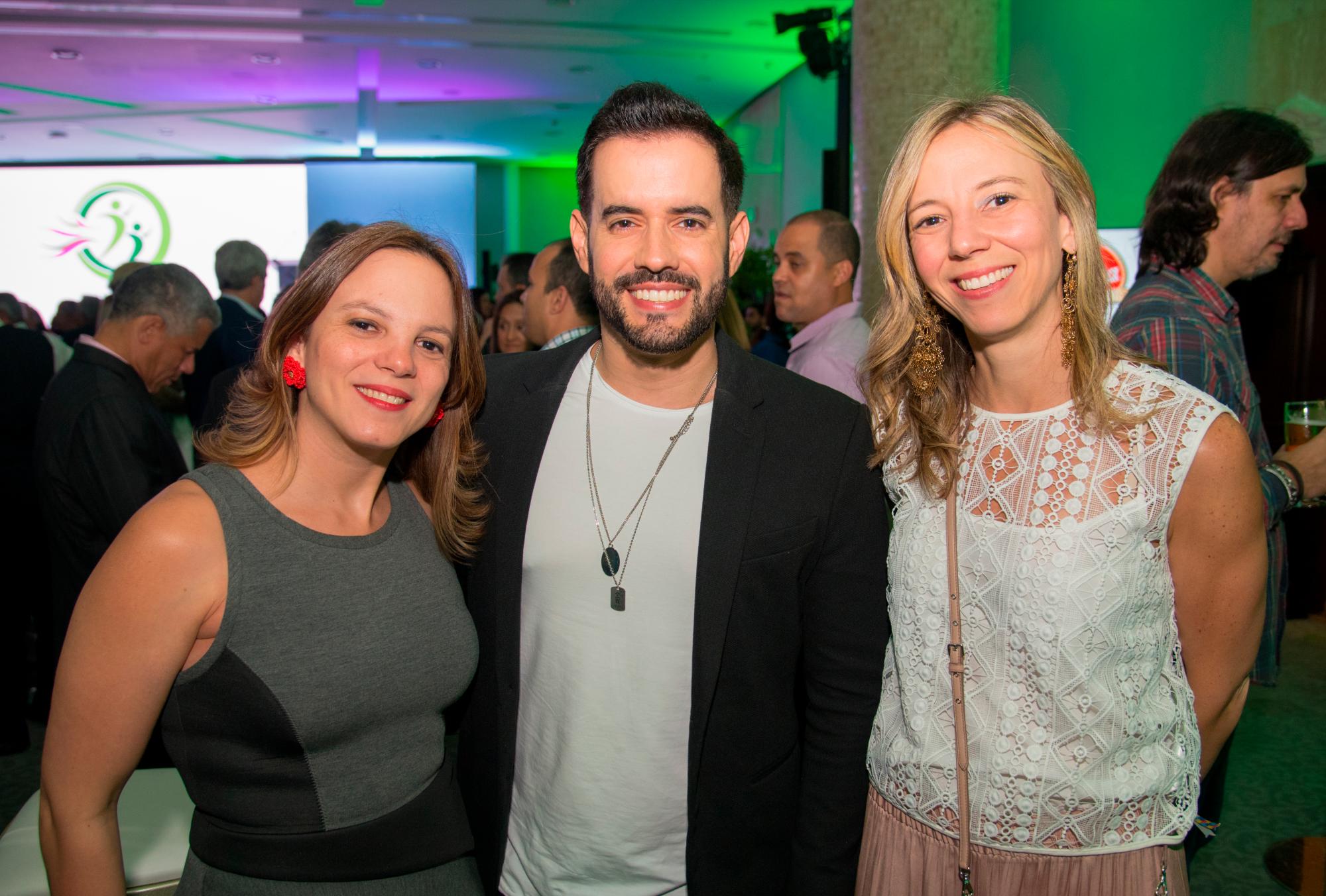 Michelle Du-Breil, Many Cruz y Carolina Du-Breil.