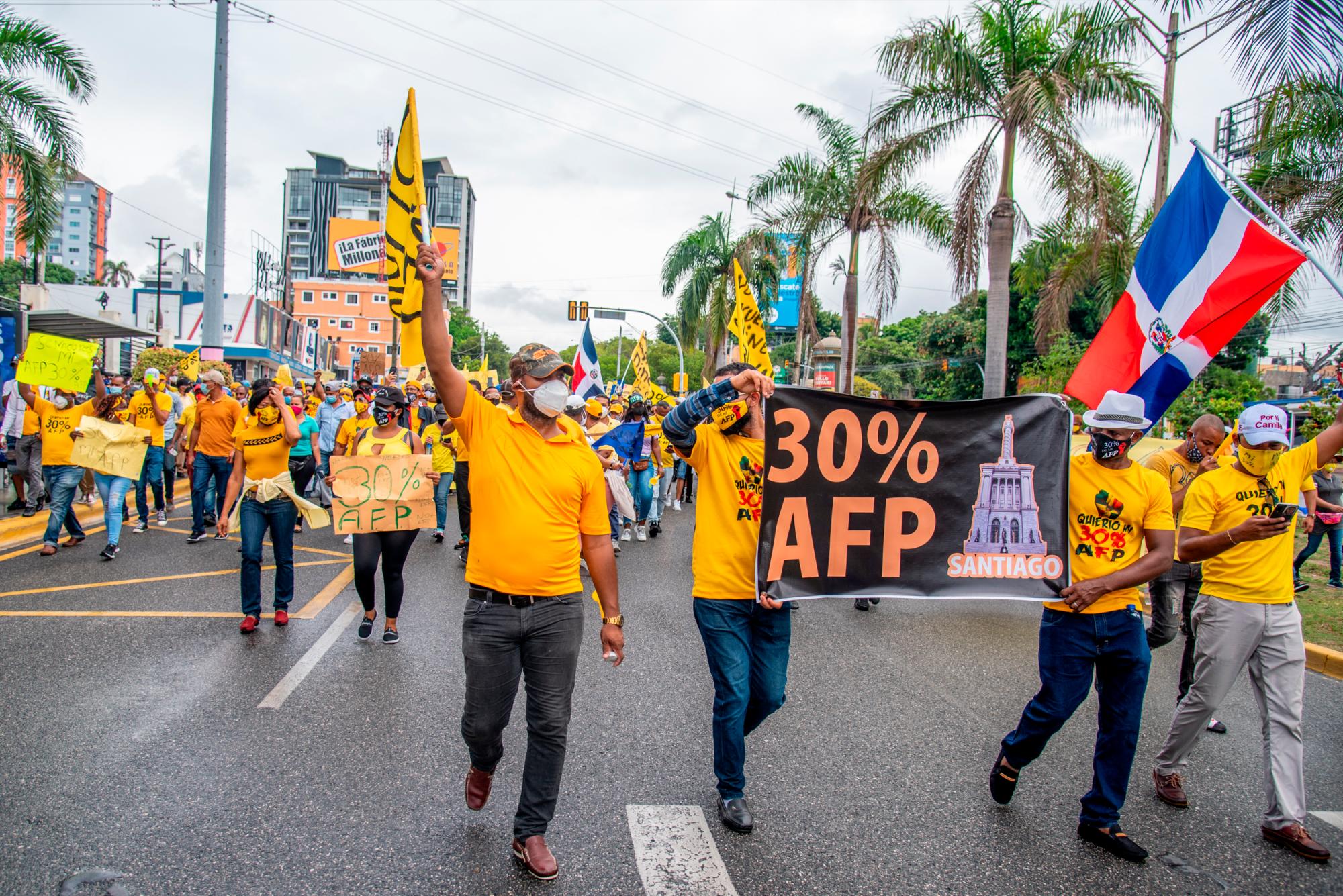 Los manifestantes afirman no abandonarán su lucha hasta que no sea aprobado el proyecto que les otorgaría el 30 por ciento de los recursos de las AFP