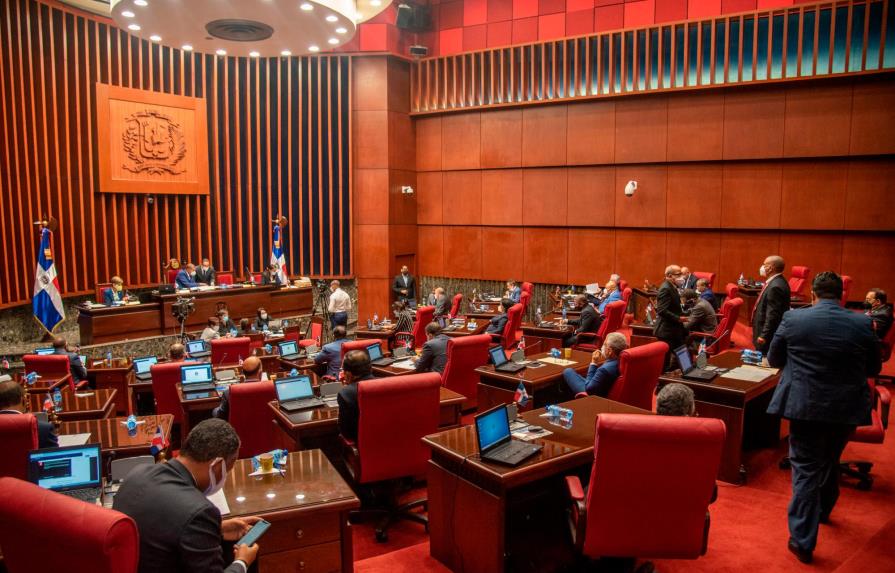 Senado de la República corre con los gastos de los empleados de las oficinas senatoriales