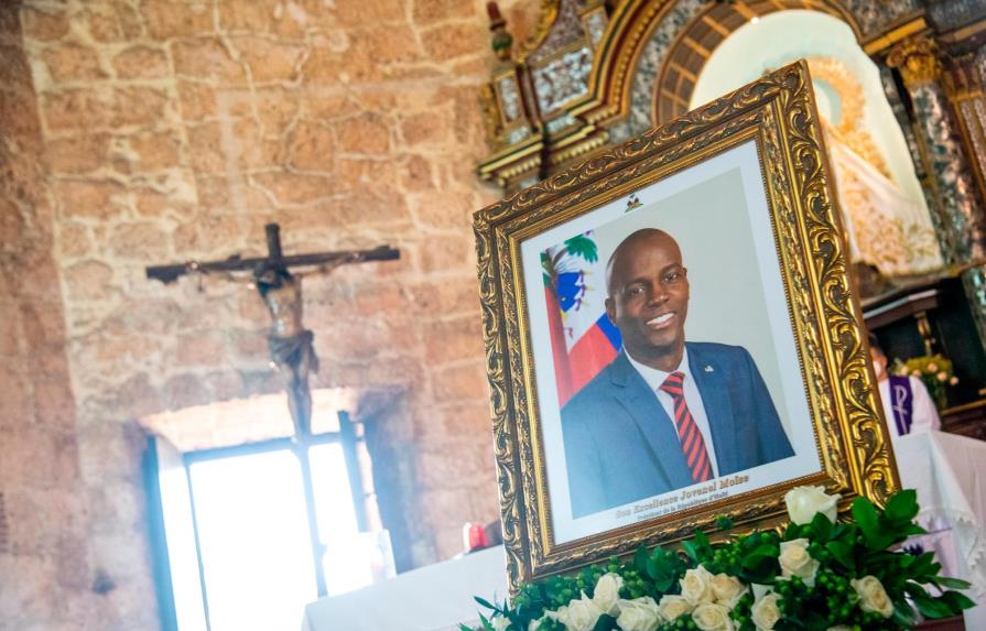 Haitianos en República Dominicana dan último adiós a Jovenel Moïse