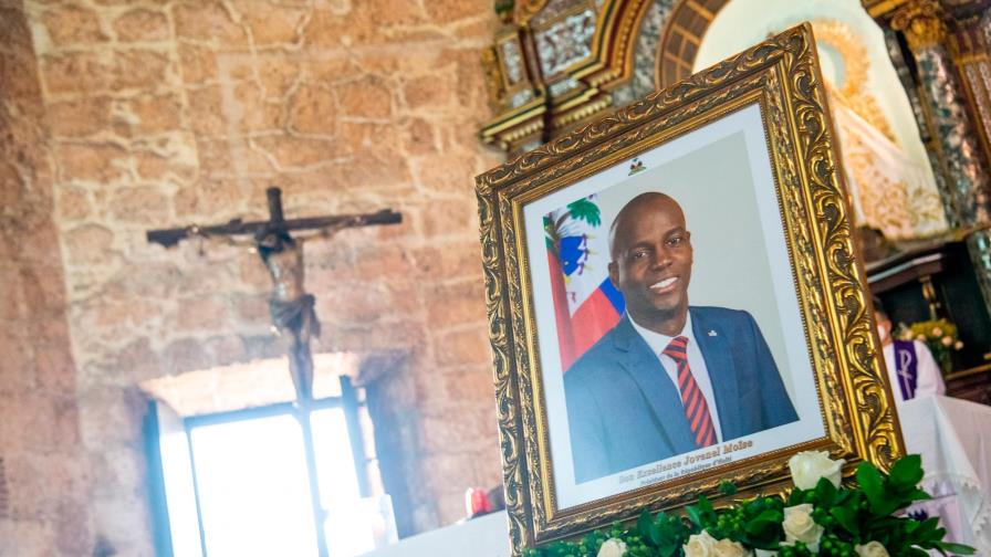 Haitianos en República Dominicana dan último adiós a Jovenel Moïse Haitianos en República Dominicana dan último adiós a Jovenel Moïse