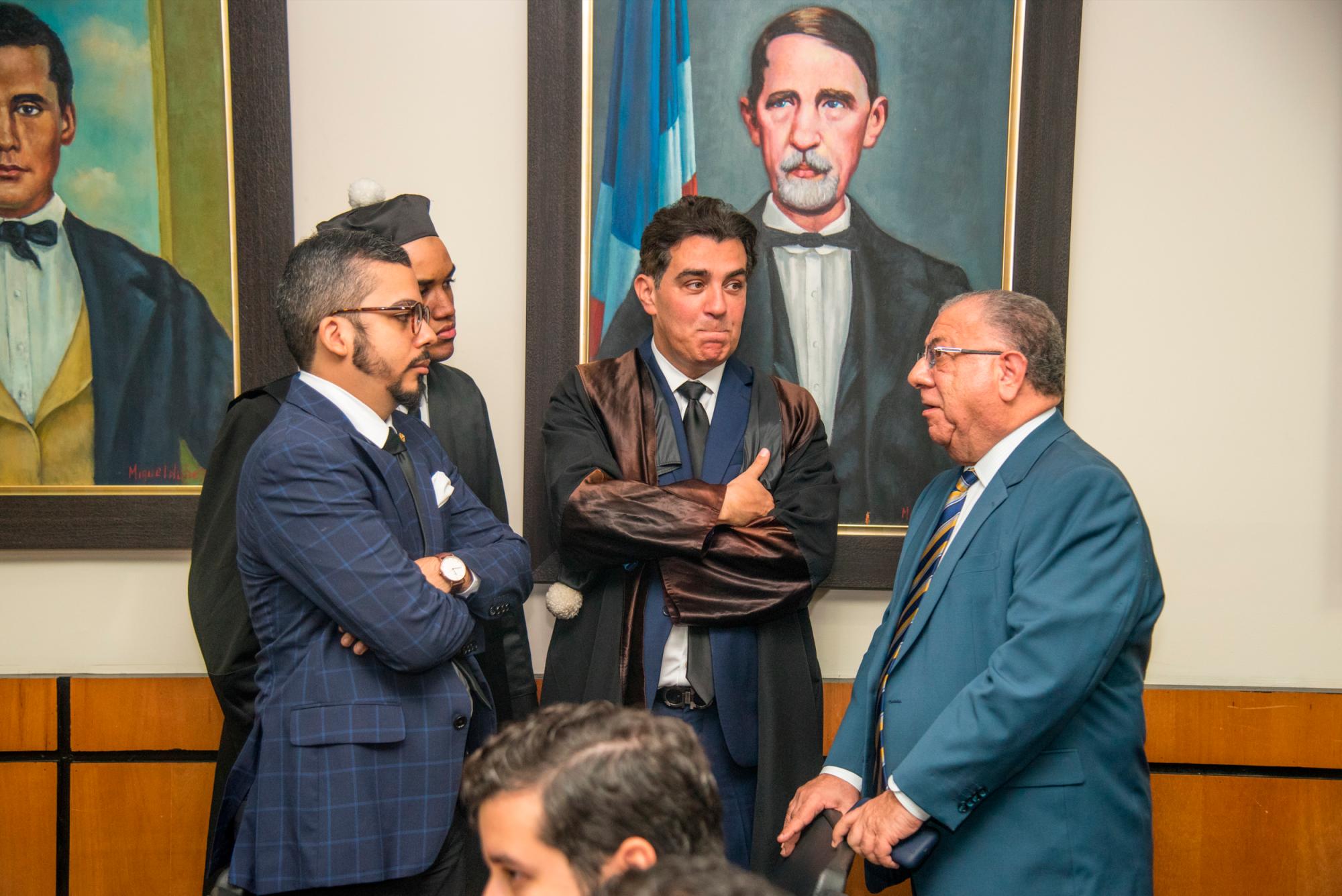 El abogado Julio Cury junto al ministro de Interior y Policía, José Ramón Fadul. 