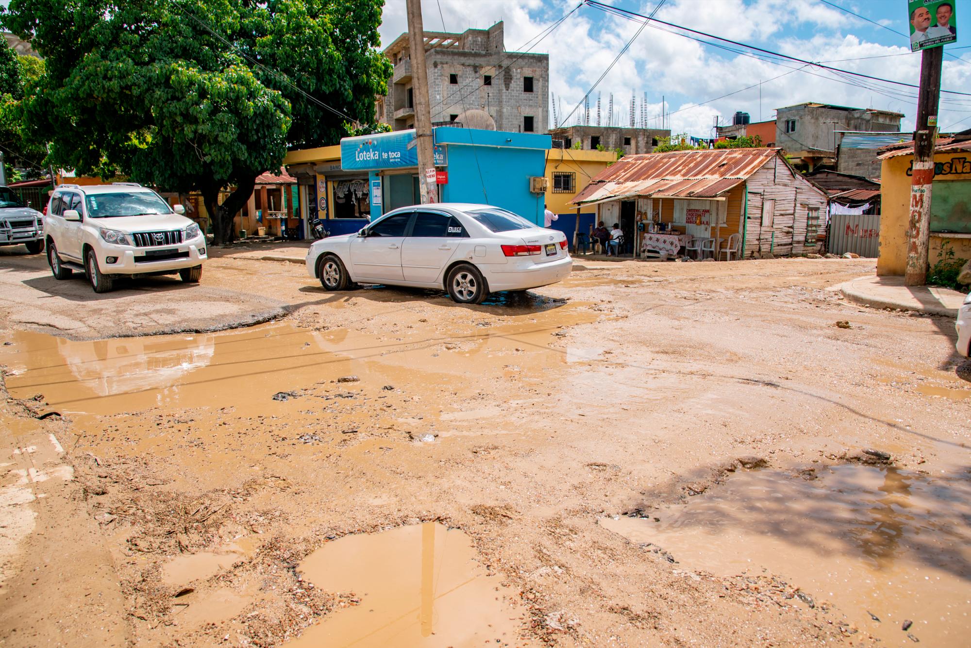 El mal estado de la carretera afecta a los vecinos del sector a los ciudadanos que van de paso. (Foto: Juan Miguel Peña)