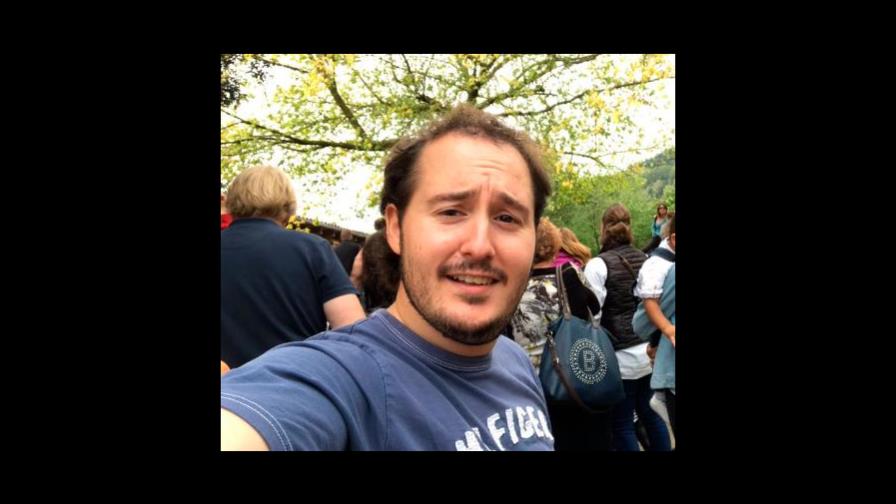 Maduro expulsa a periodista que documentaba crisis en Venezuela